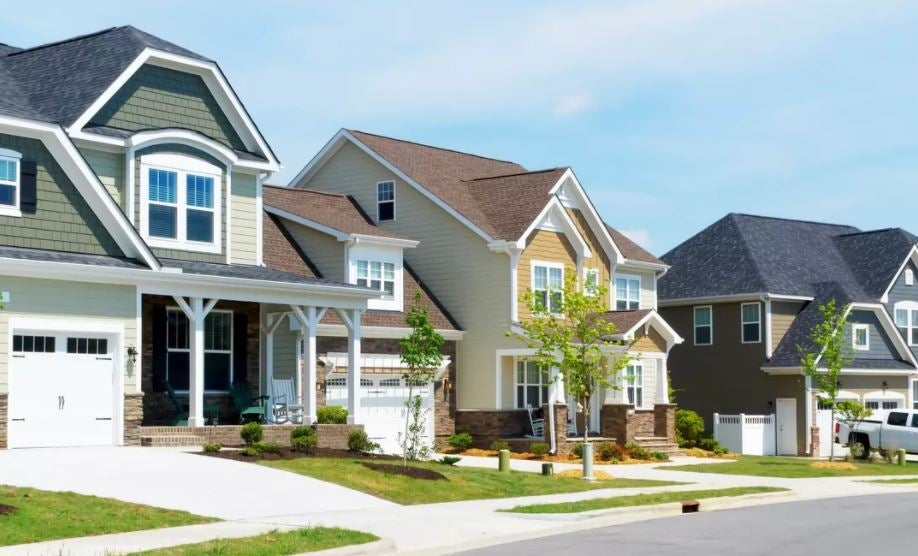 A row of bright homes in the suburbs