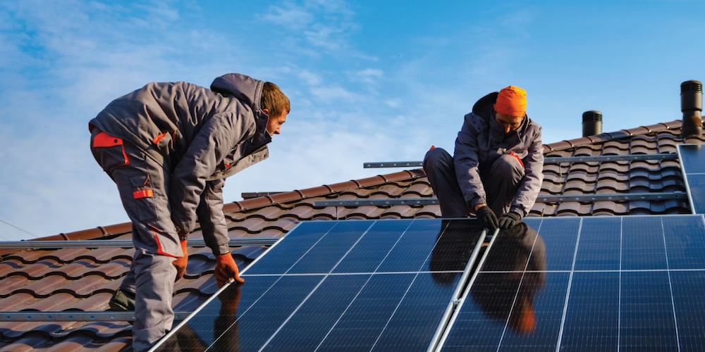 Cuánto se ahorra instalando paneles solares?